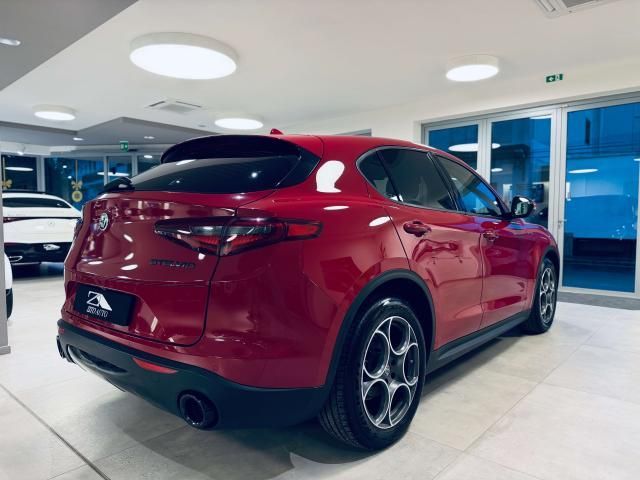 Alfa Romeo Stelvio 2021