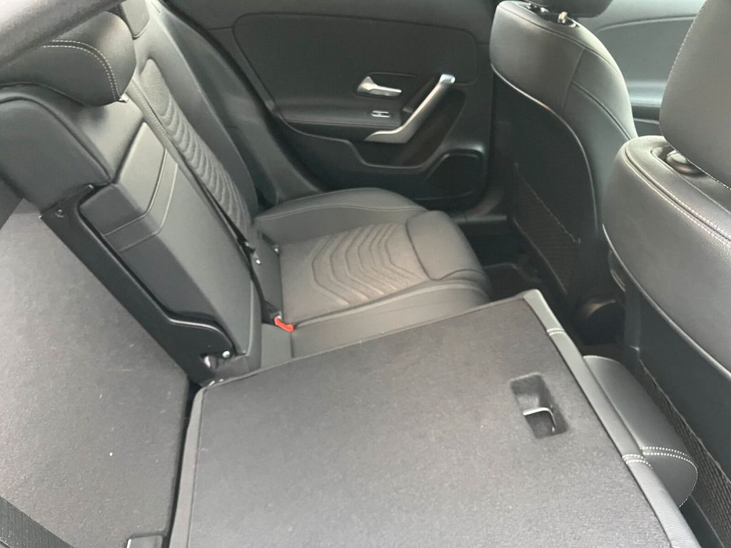 Mercedes-Benz A 200 2024