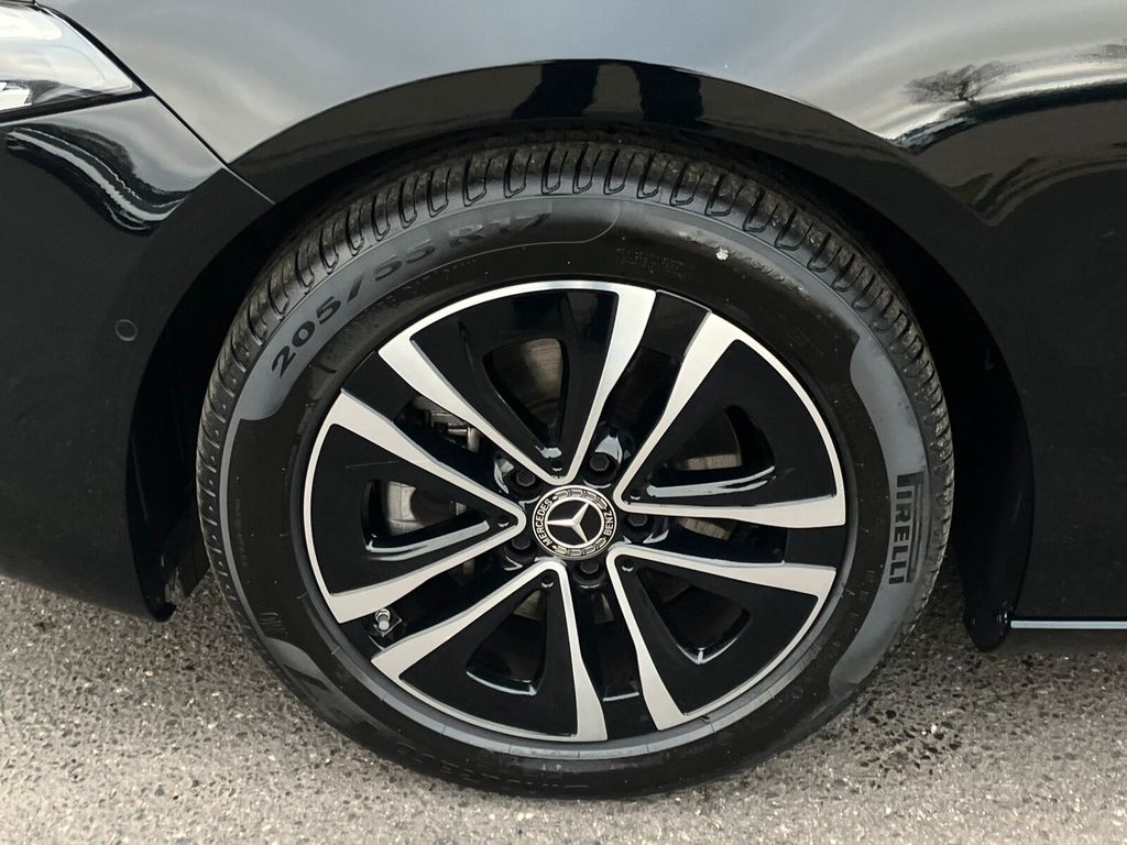 Mercedes-Benz A 200 2024