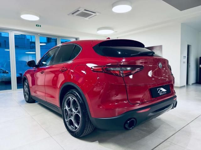Alfa Romeo Stelvio 2021