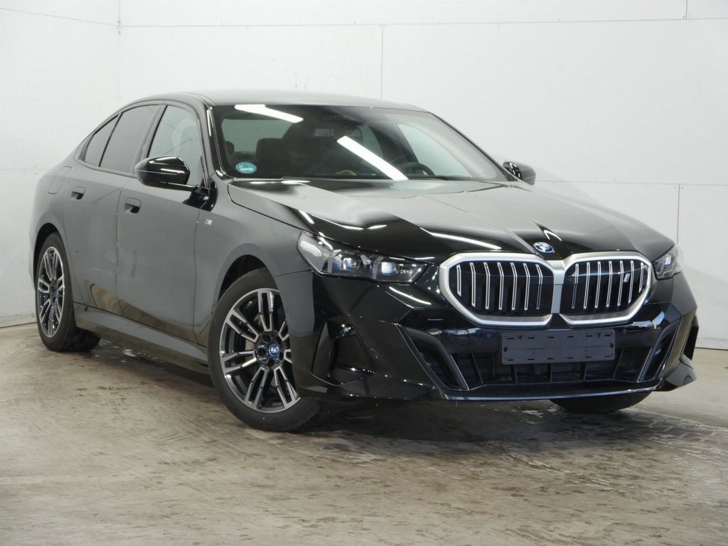 BMW i5 2025