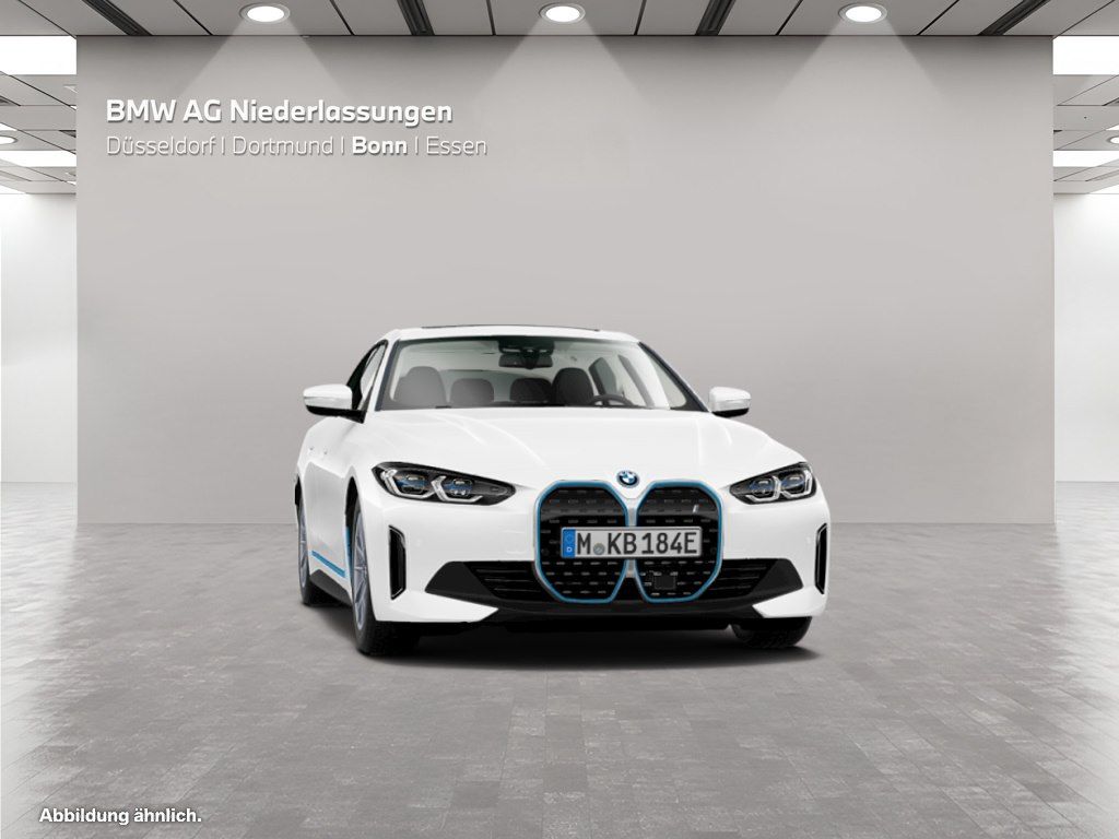BMW i4 2023