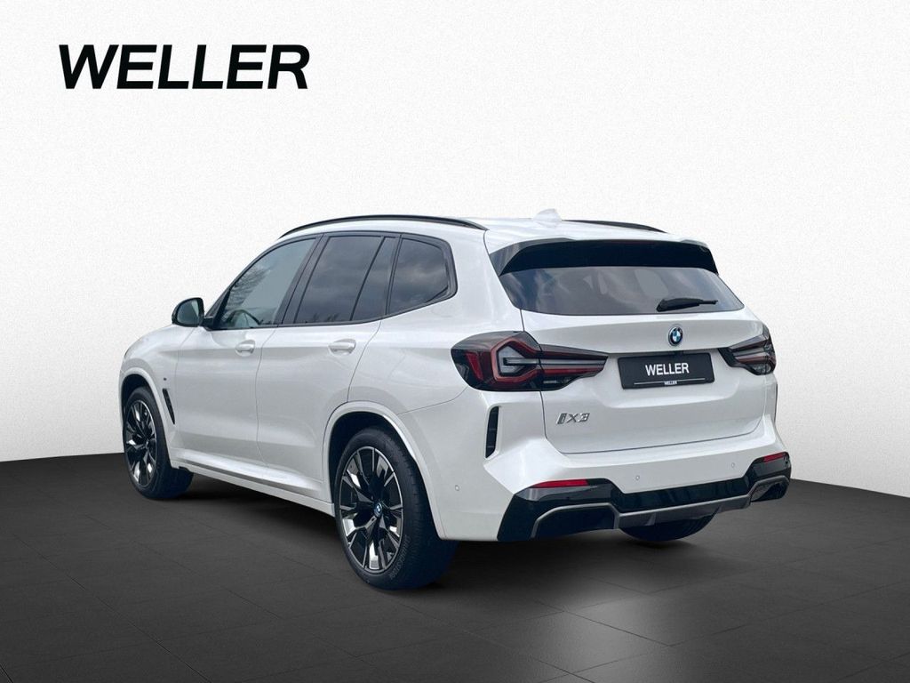 BMW iX3 2023