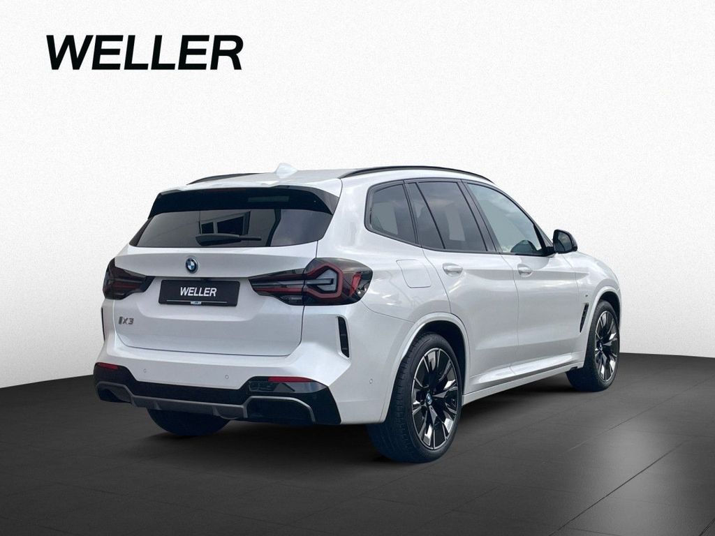 BMW iX3 2023