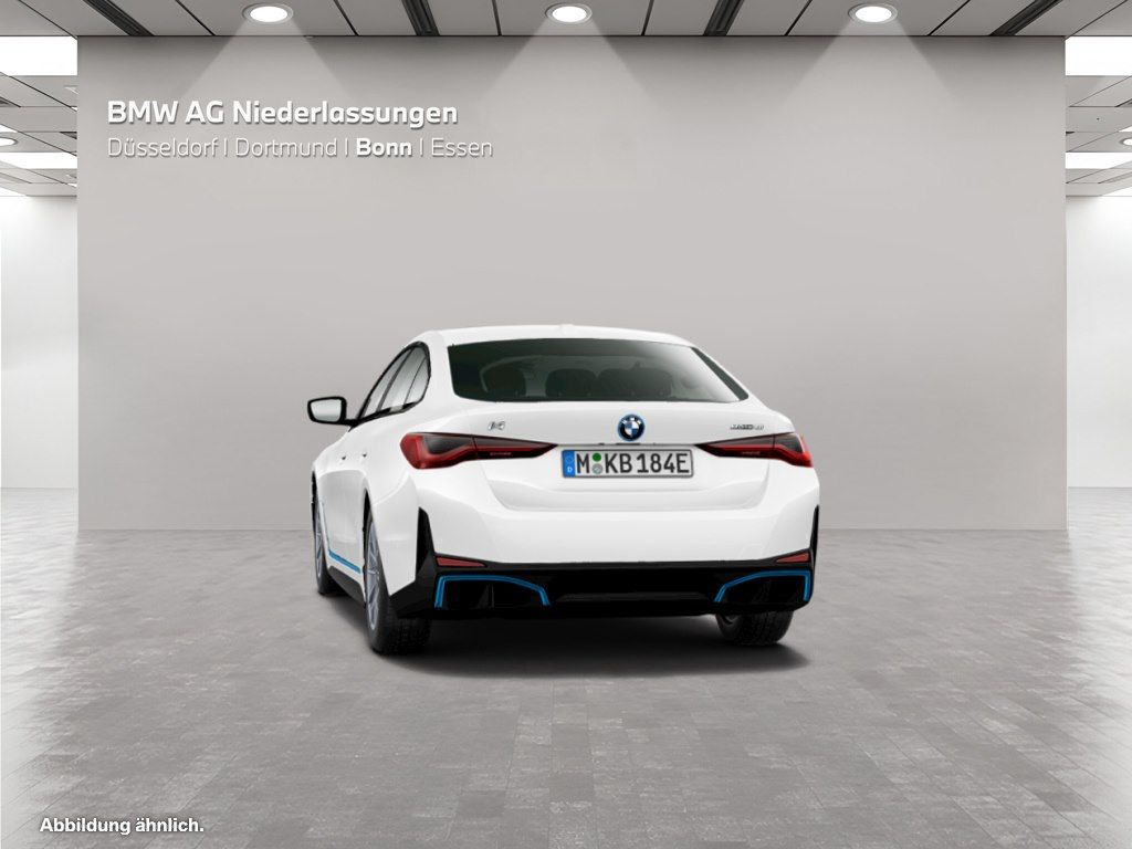 BMW i4 2023