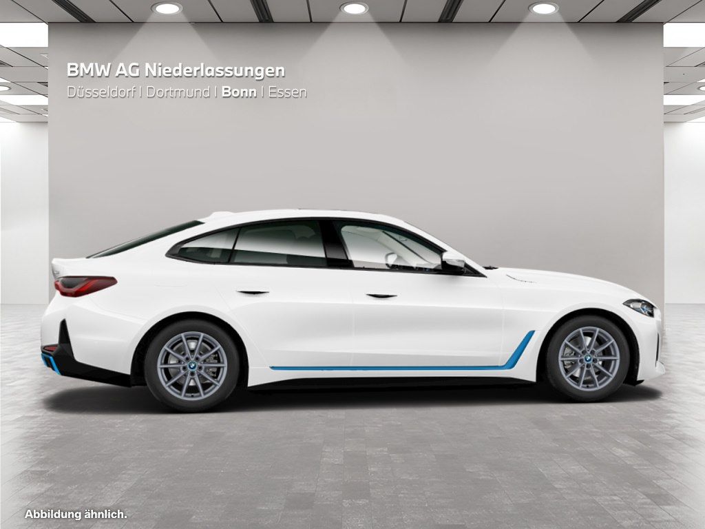 BMW i4 2023