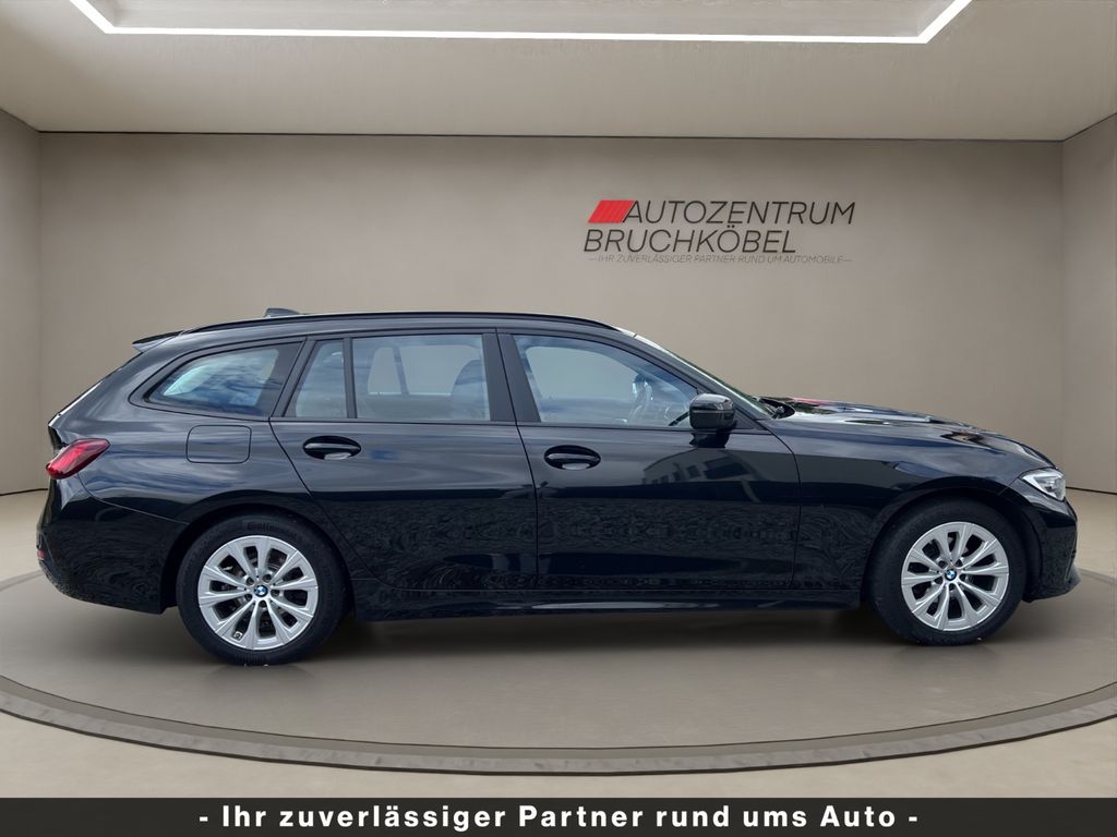 BMW 318 2021