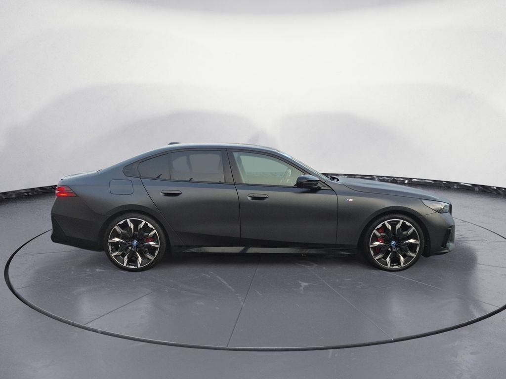 BMW i5 2024