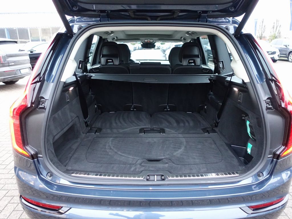 Volvo XC90 2025