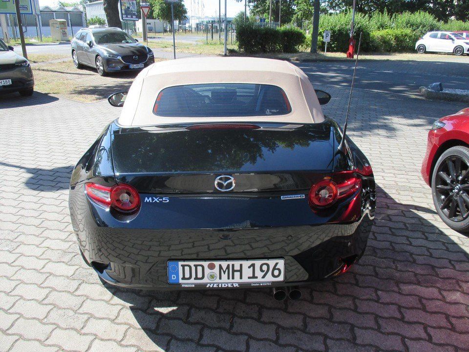 Mazda MX-5 2025