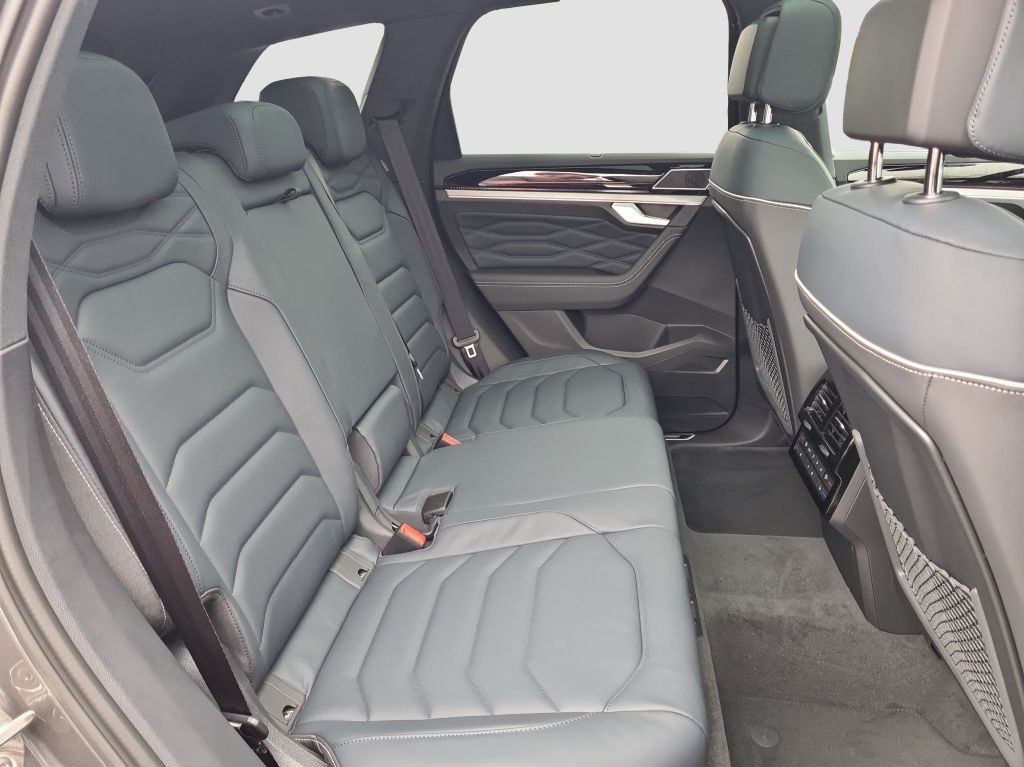 Volkswagen Touareg 2025