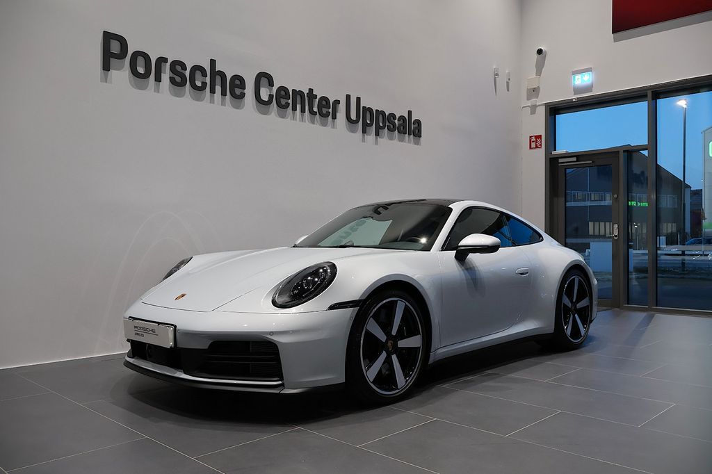 Porsche 911 2025