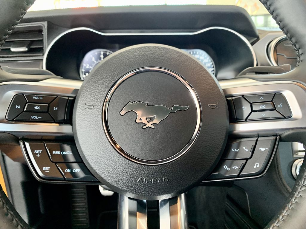 Ford Mustang 2025