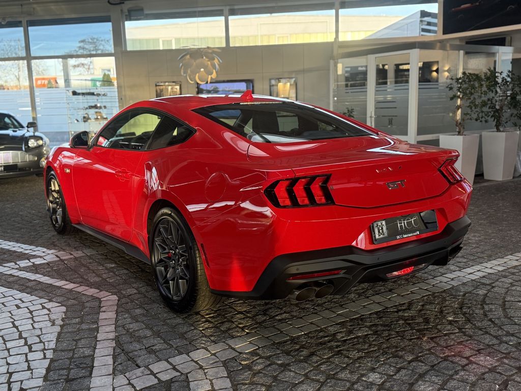 Ford Mustang 2025