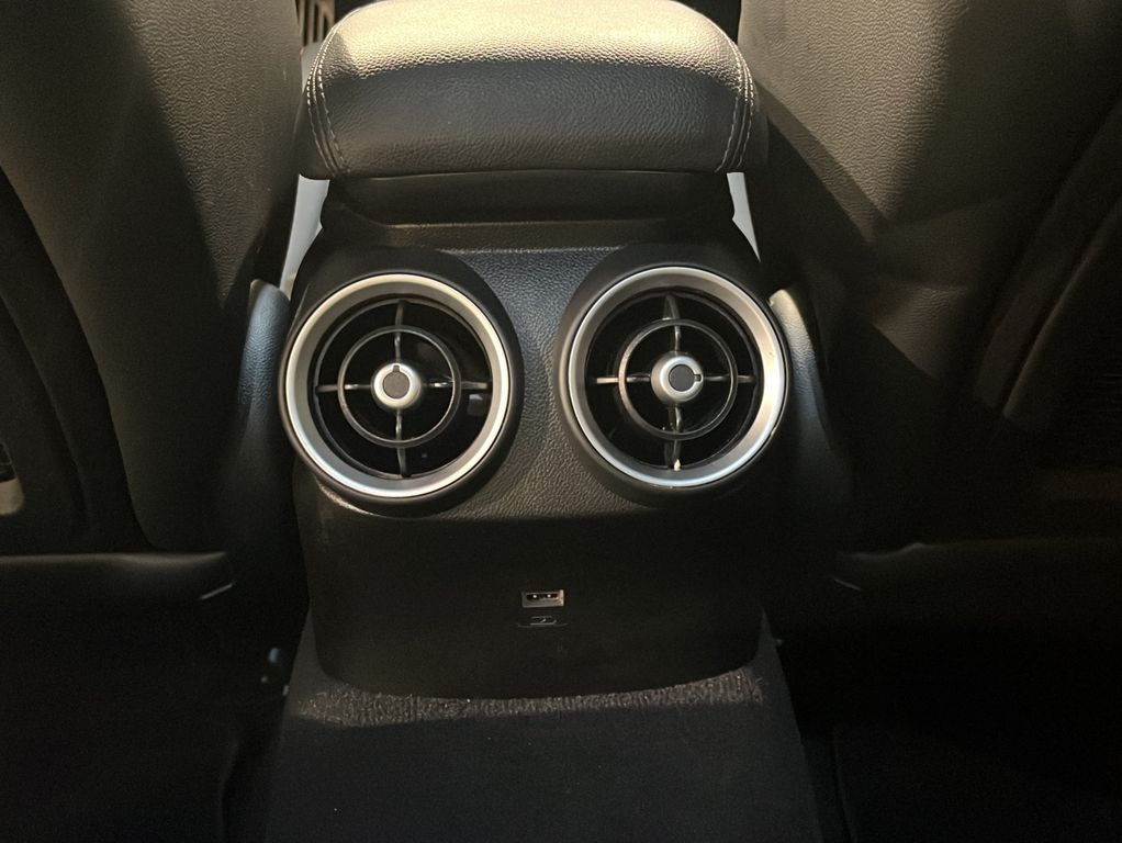 Alfa Romeo Giulia 2023