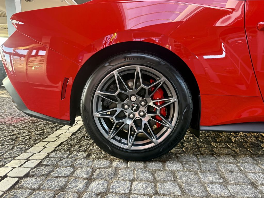 Ford Mustang 2025