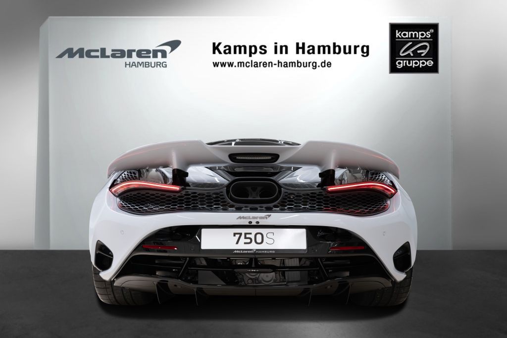 McLaren 750S