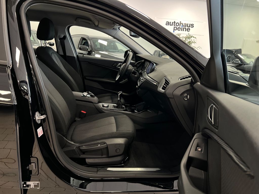 BMW 118 2022