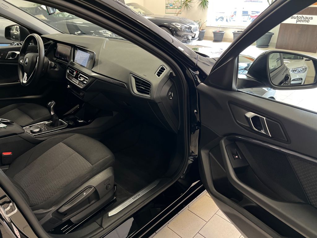 BMW 118 2022