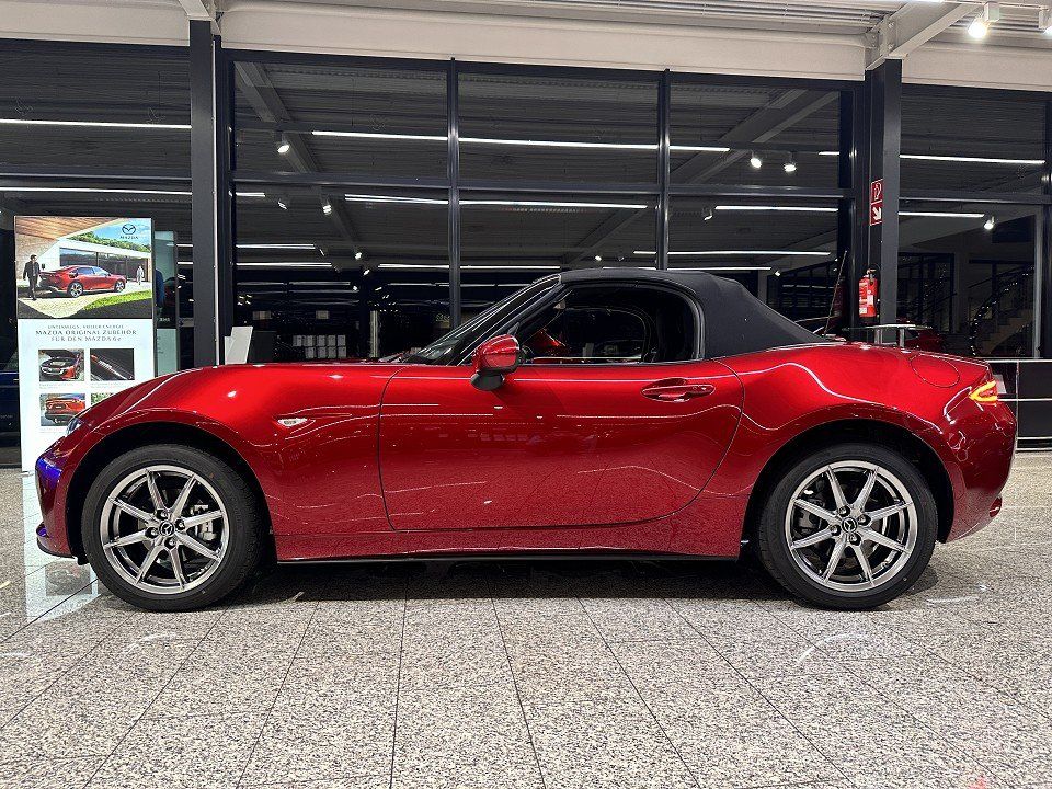 Mazda MX-5 2025