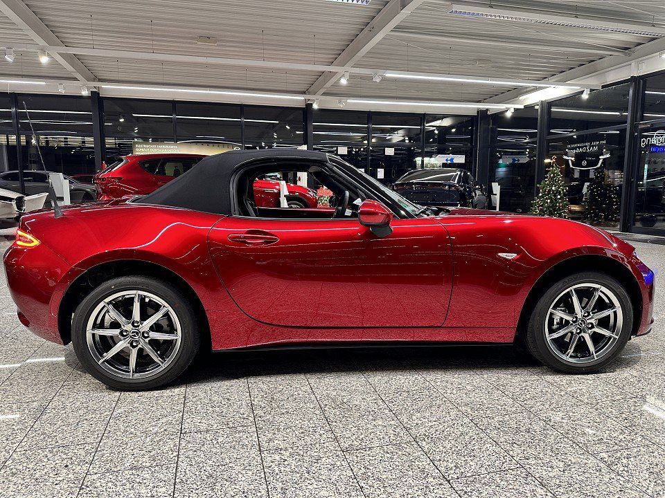 Mazda MX-5 2025