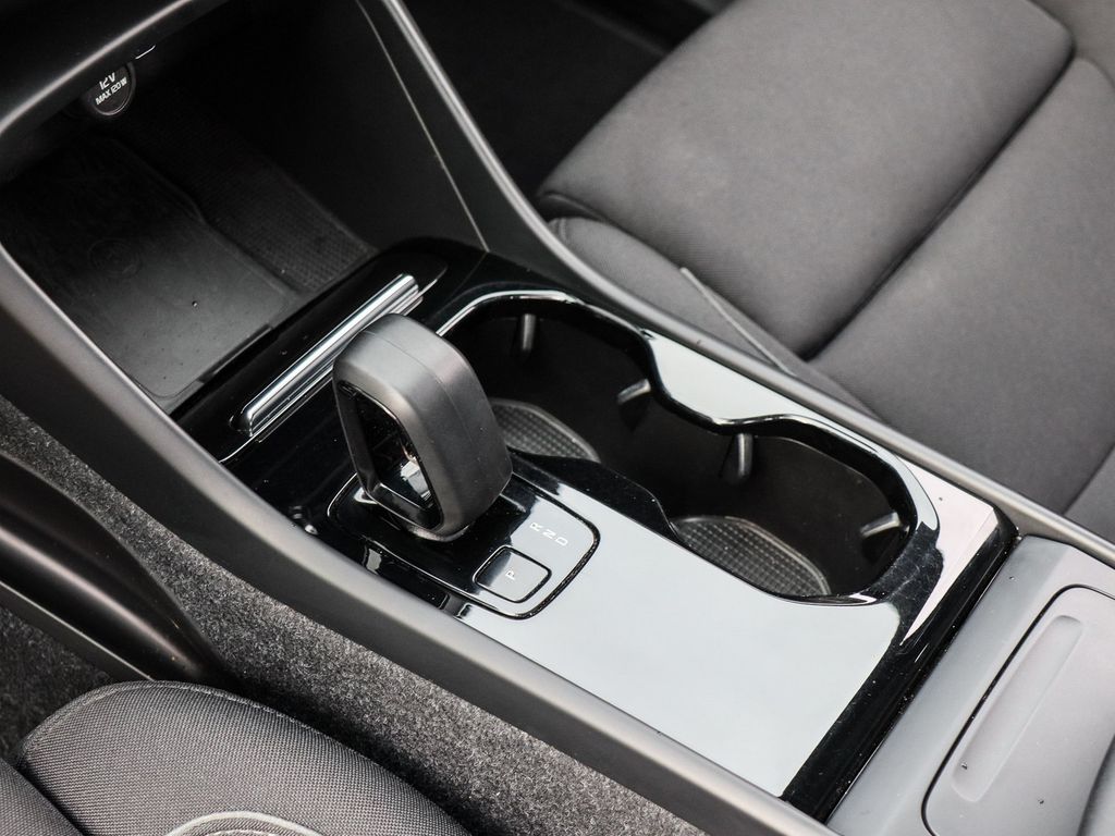 Volvo XC40 2023