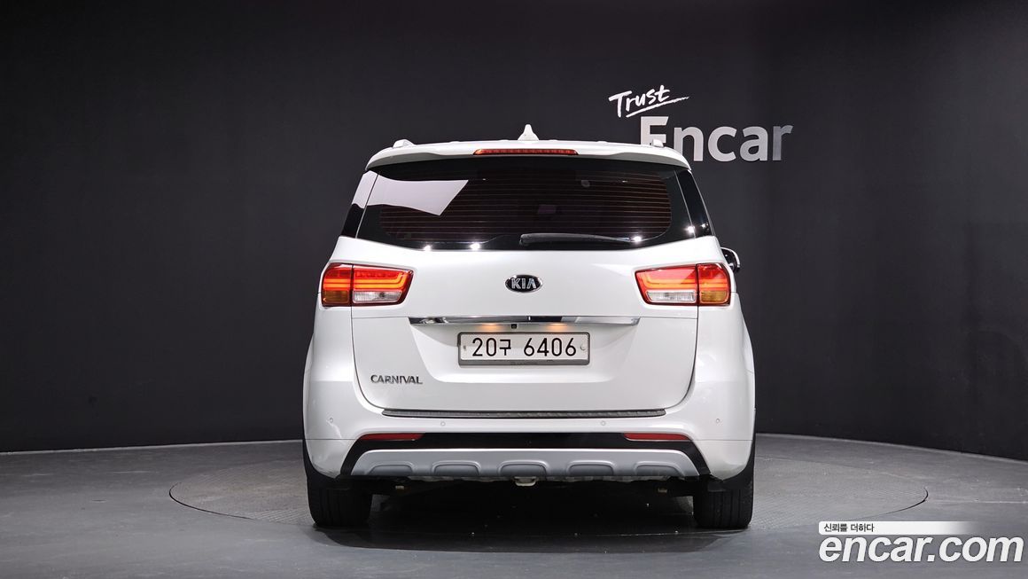 Kia Canival 2015