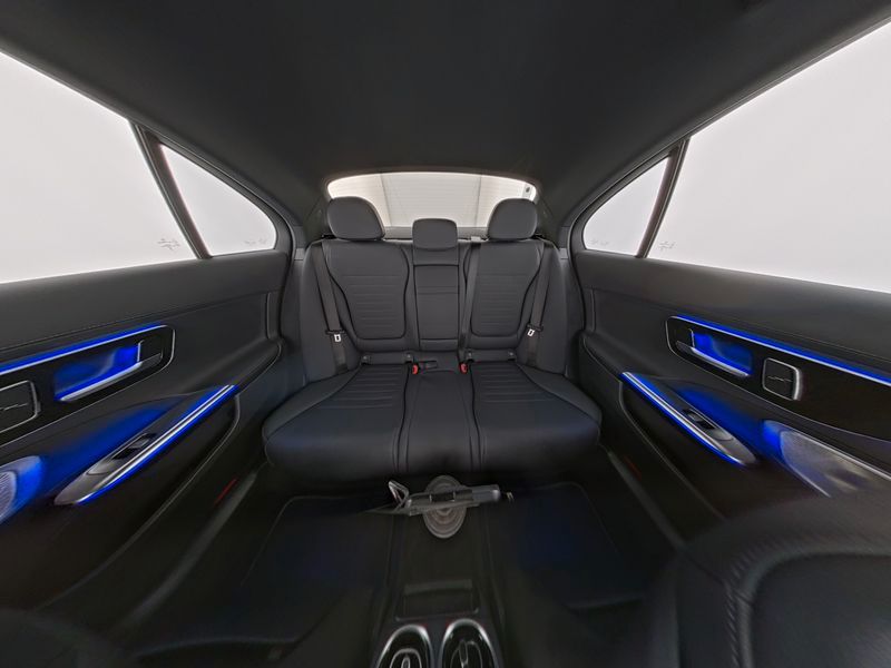 Mercedes-Benz C 200 2024