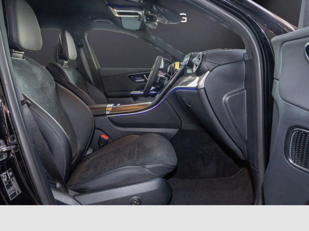 Mercedes-Benz GLC 300 2025