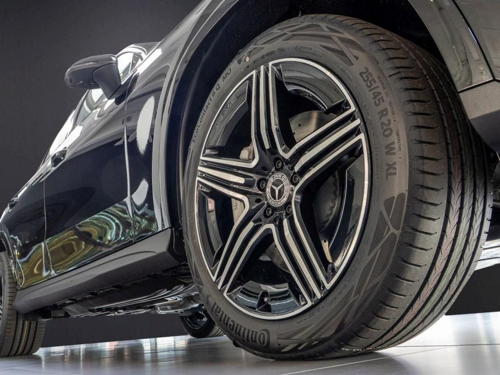 Mercedes-Benz GLC 300 2025