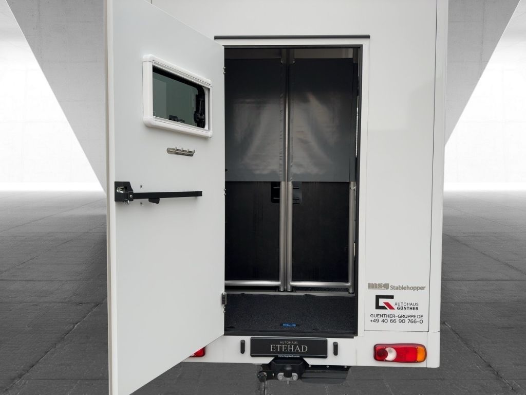 Nissan Interstar