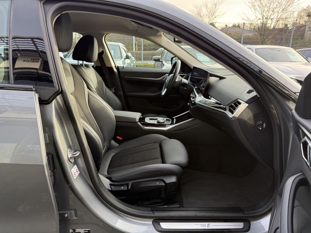 BMW i4 2023