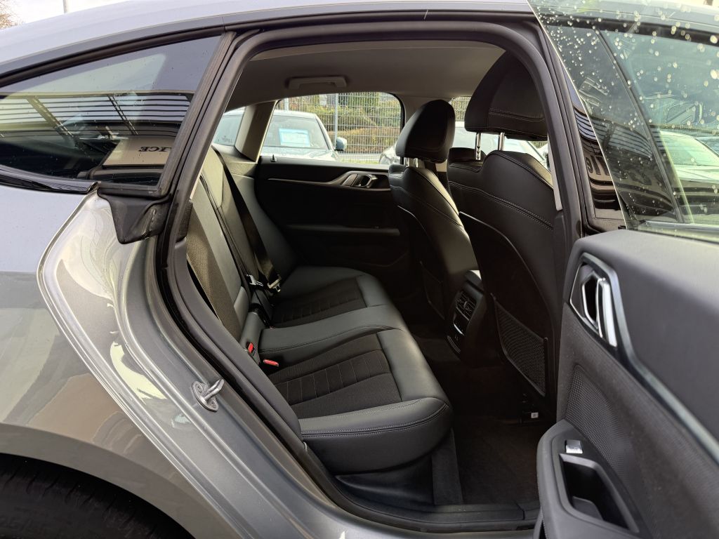 BMW i4 2023