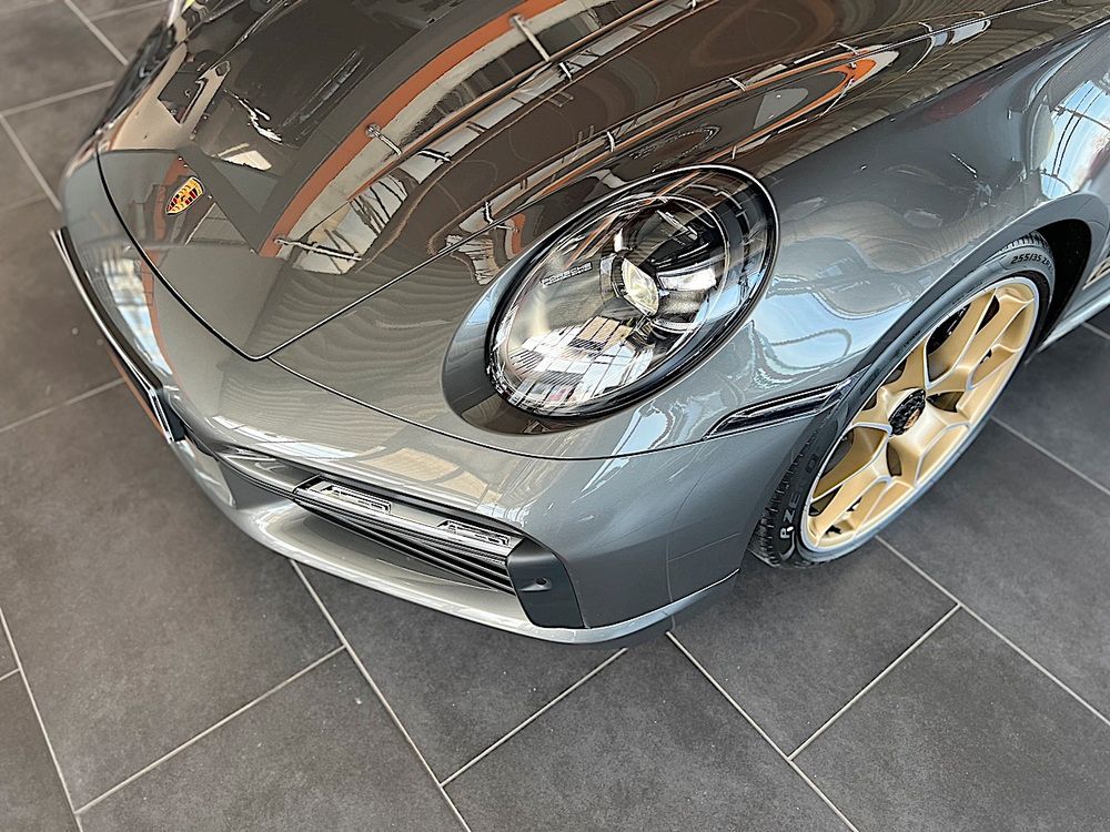 Porsche 992 2023