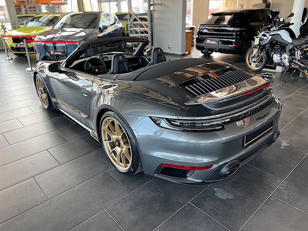 Porsche 992 2023
