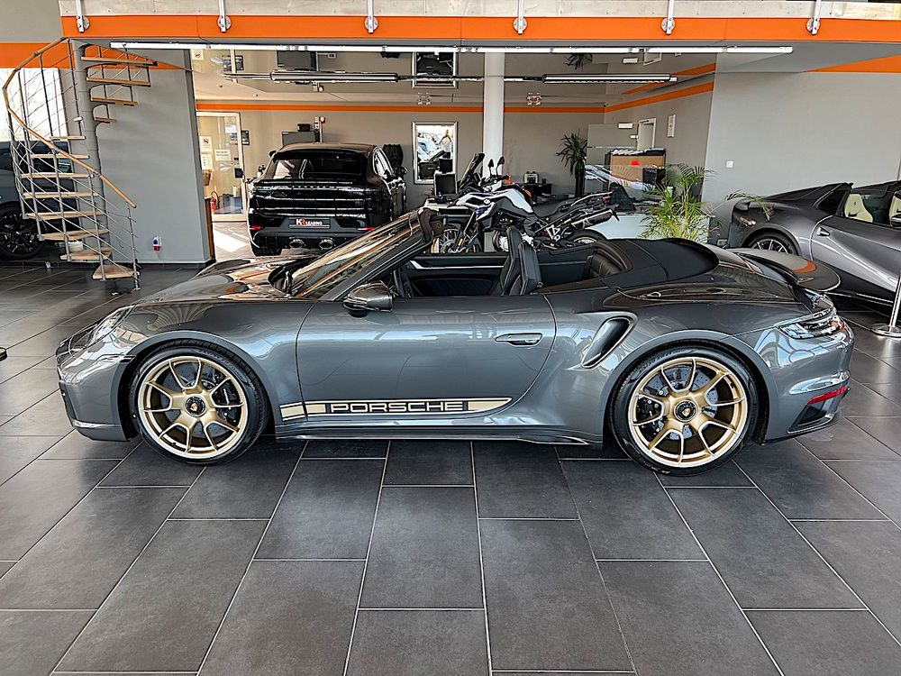 Porsche 992 2023
