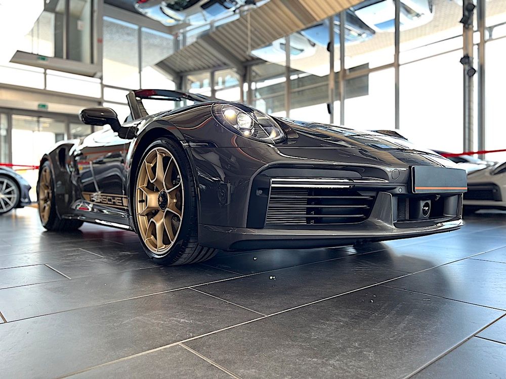 Porsche 992 2023
