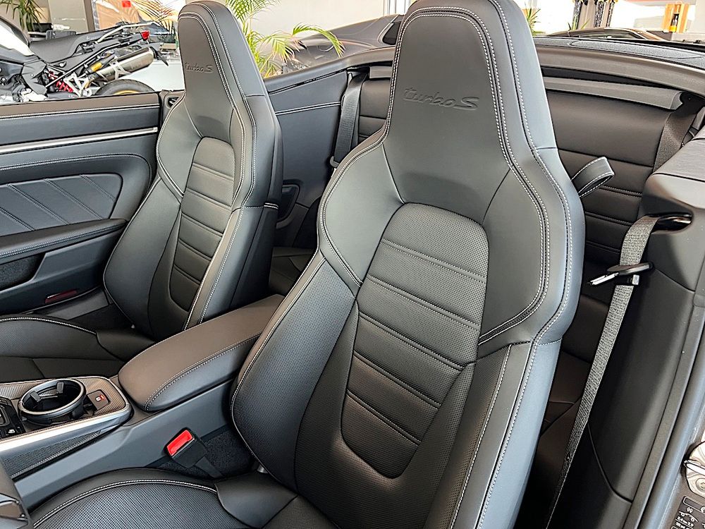 Porsche 992 2023