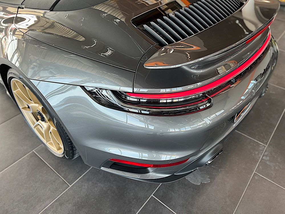 Porsche 992 2023