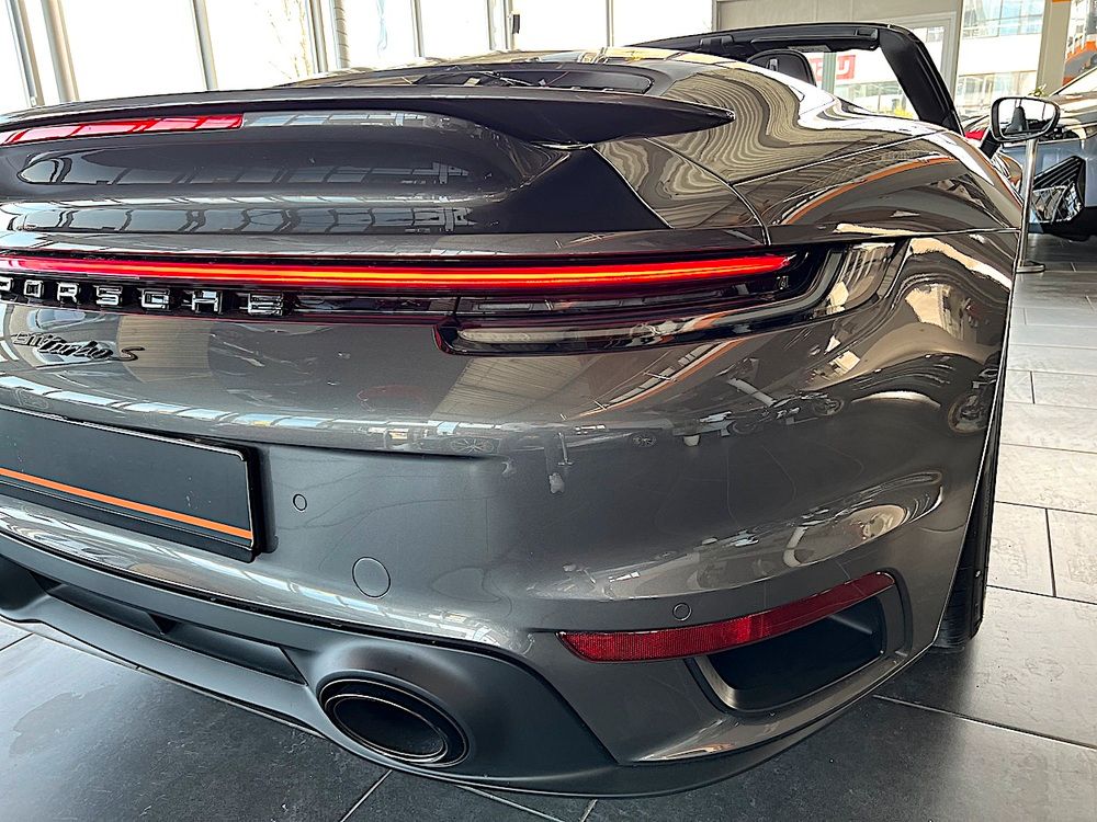 Porsche 992 2023