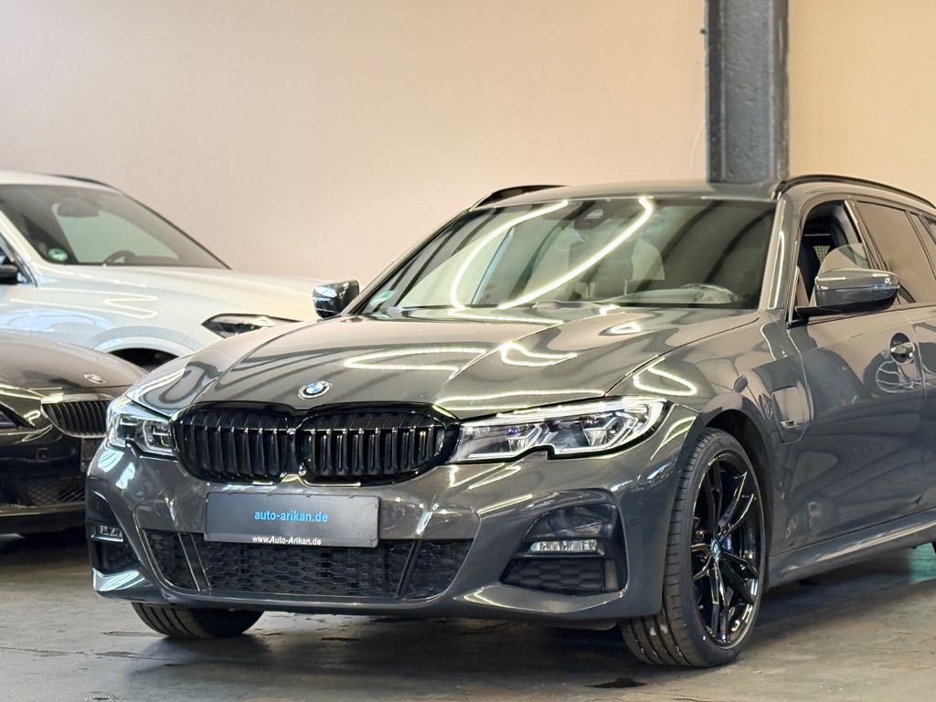 BMW 330 2021