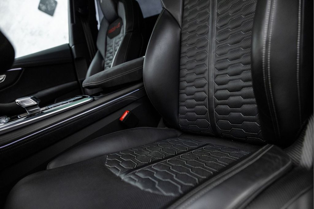 Audi RSQ8 2025