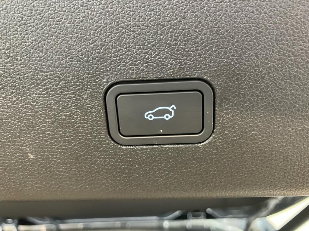 XPENG G9