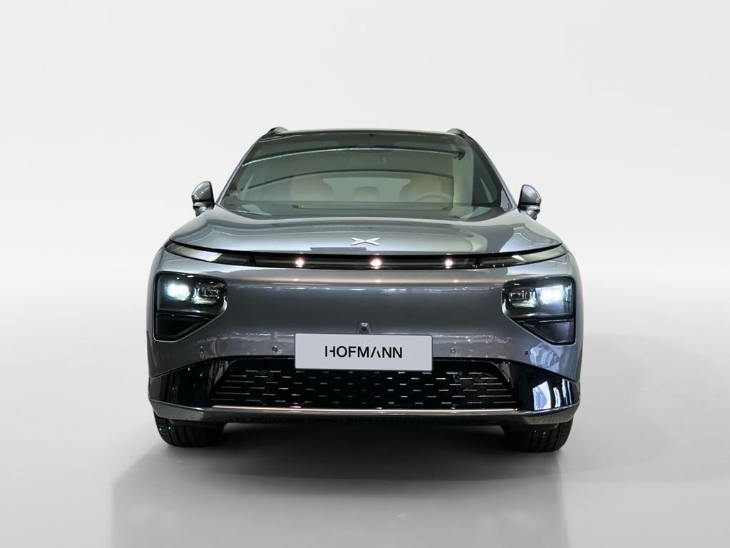 XPENG G9