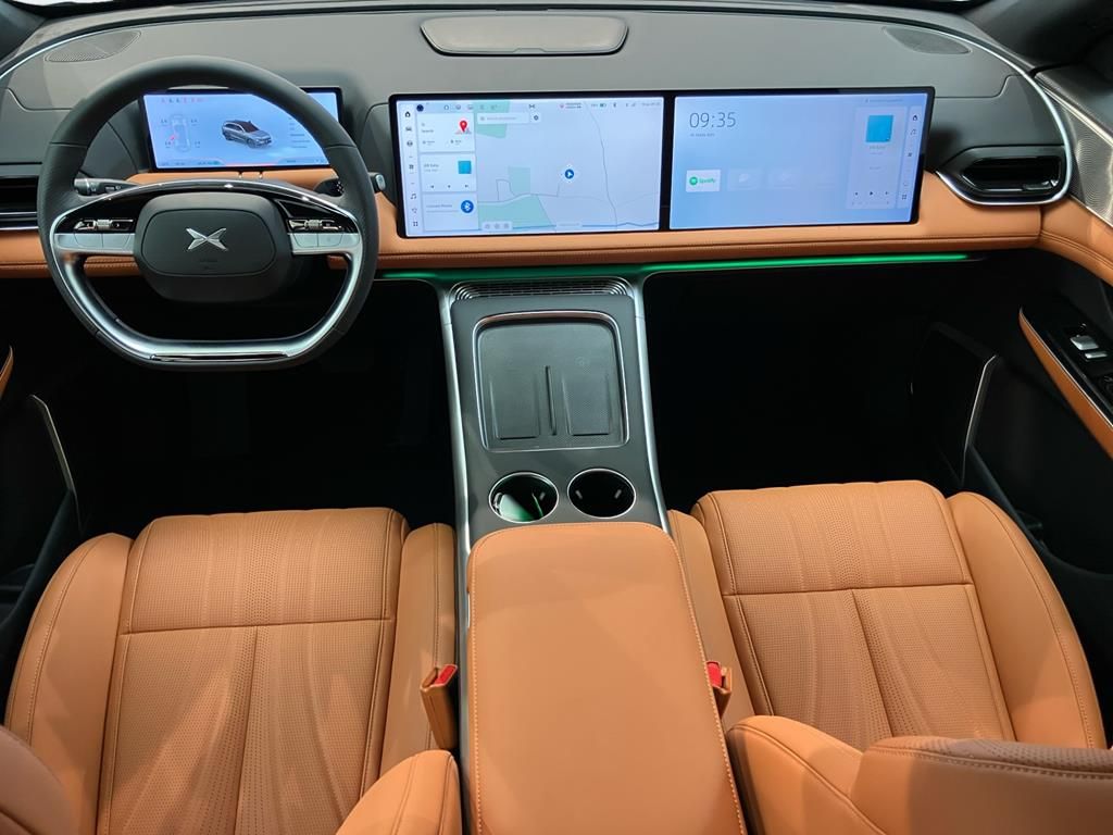 XPENG G9