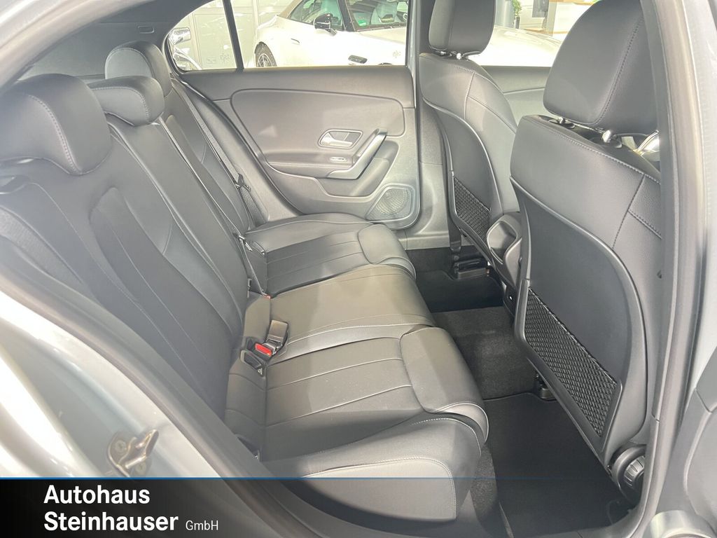 Mercedes-Benz A 180 2024