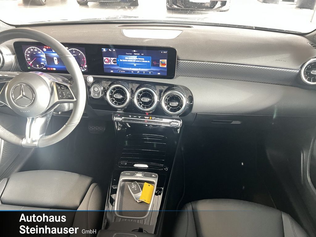 Mercedes-Benz A 180 2024