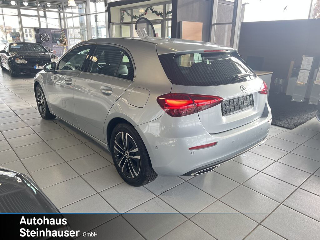 Mercedes-Benz A 180 2024