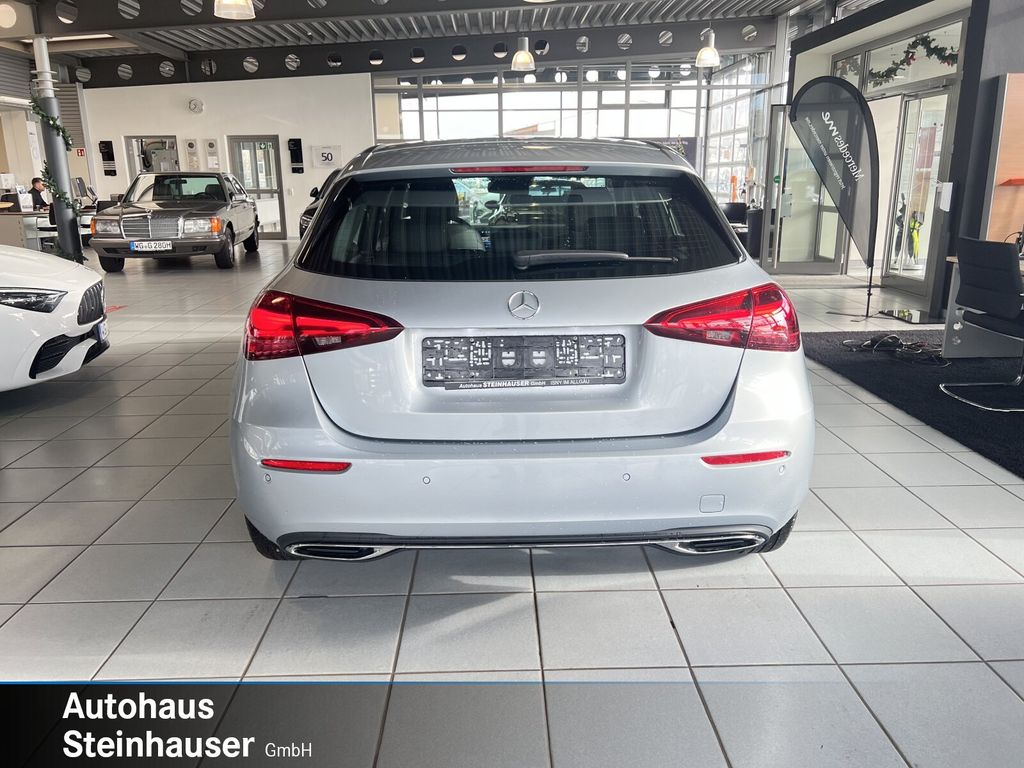 Mercedes-Benz A 180 2024