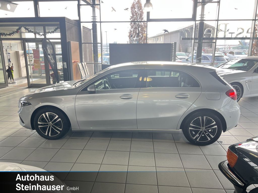 Mercedes-Benz A 180 2024